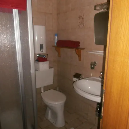 Gaestehaus Hoelzlbauer 克里姆尔